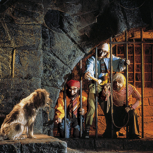 【BJL平台集团】政策红利释放企业携手普及渠道多端扶持激光电视普及的“春天”来了(图1) BJL平台集团